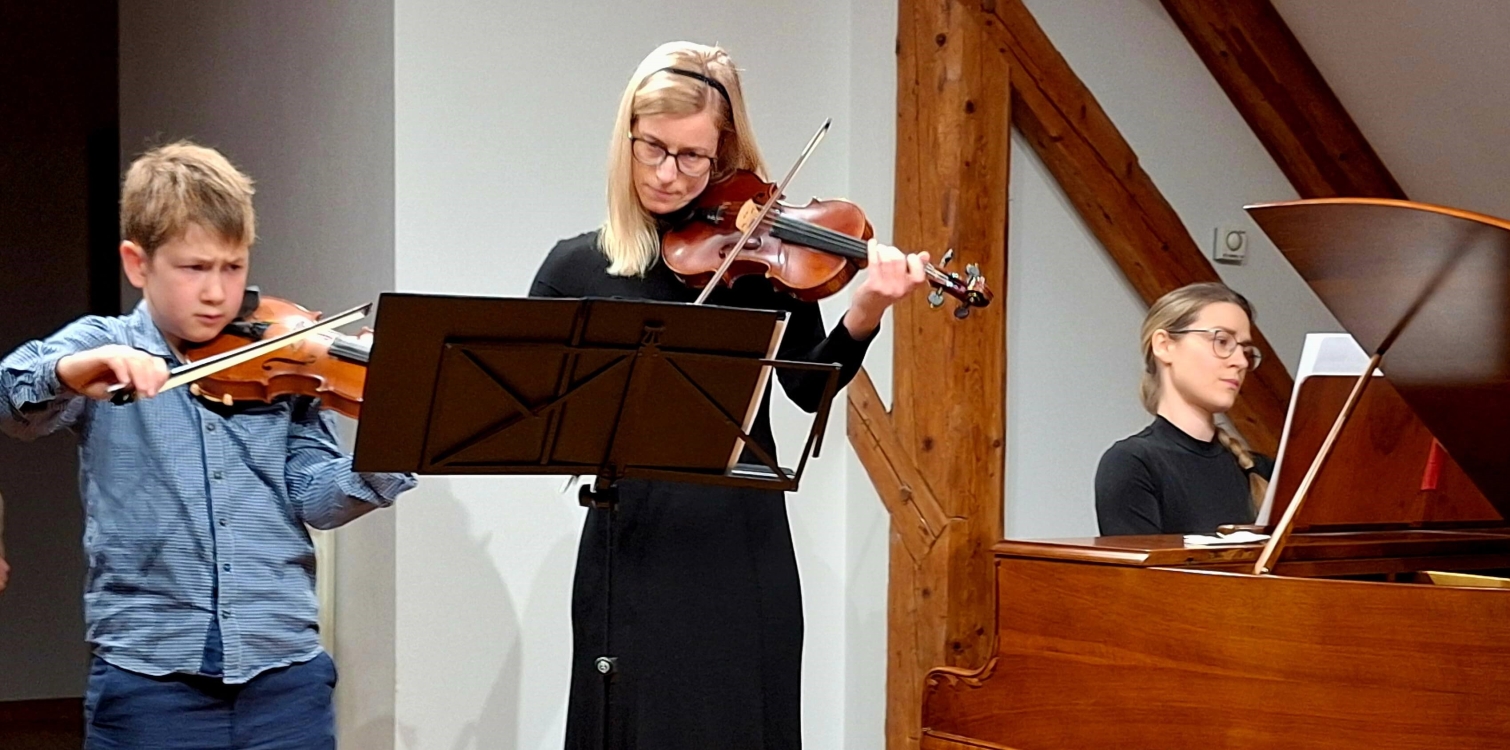Koncert klasične glasbe v Domu Trenta
