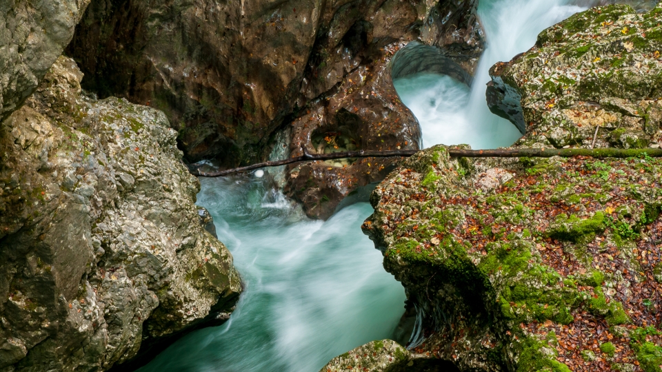 Die Mostnica-Schlucht und die Wasserfälle