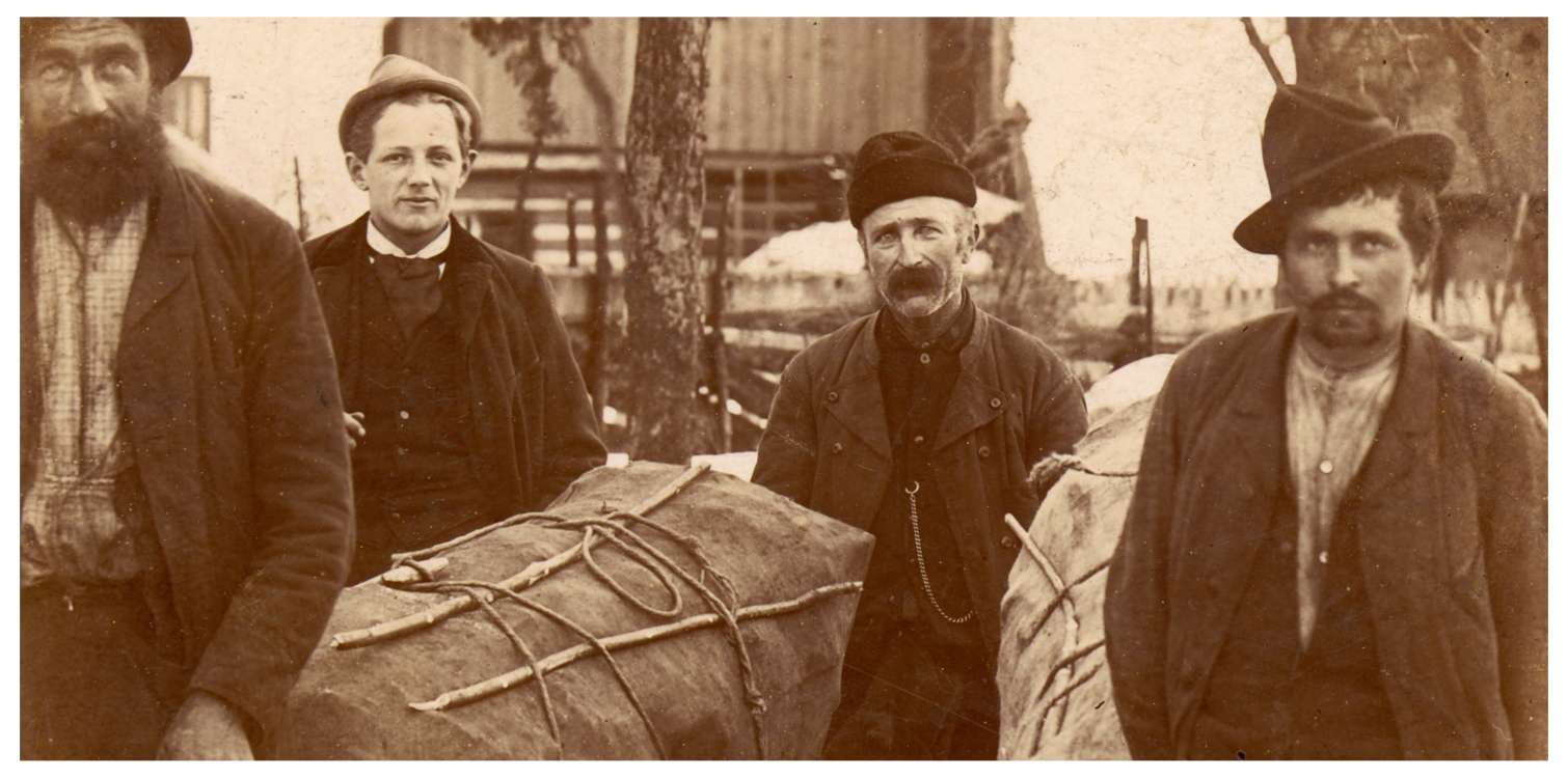 Oglje - črna moč fužin, odprtje razstave