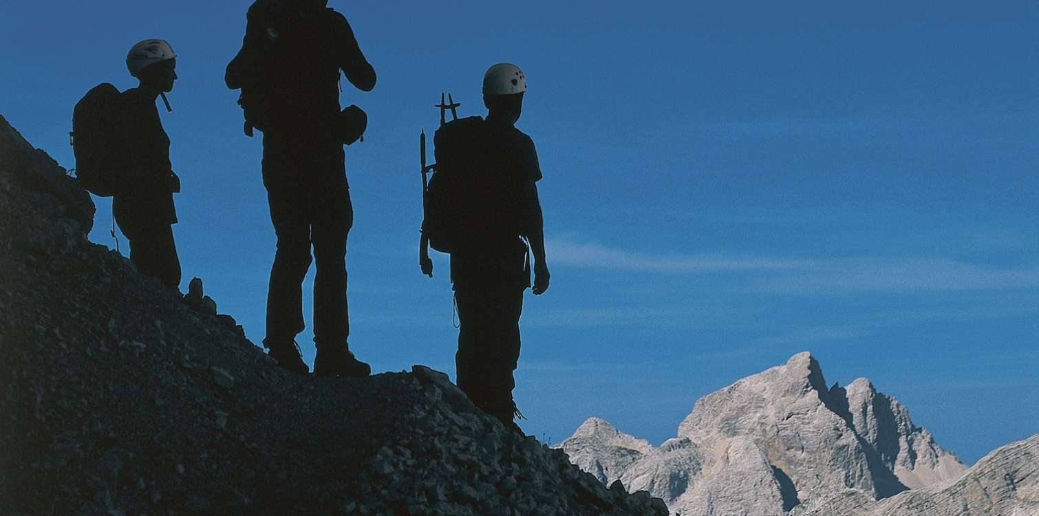 Tips for visiting mountains safely
