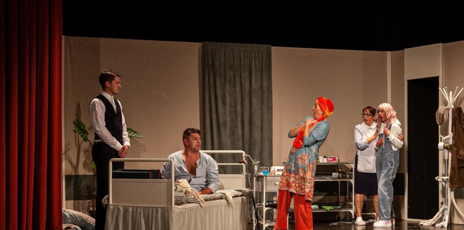 Komedija Hiphophondrija ali NA SMRT ZDRAV